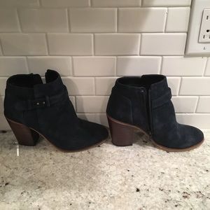 Sole Society navy booties. Size 8.
